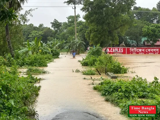 ছয় জেলা বন্যায় আক্রান্ত, ক্ষতিগ্রস্ত প্রায় ১৮ লক্ষ মানুষ