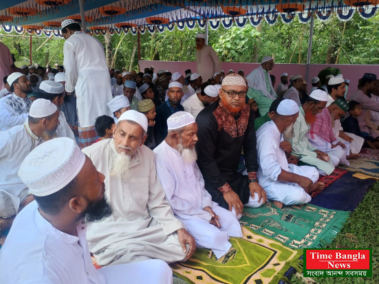 বীর উজলী পূর্বপাড়া মাদ্রাসা মাঠে প্রথম পবিত্র ঈদুল আজহার  জামাত অনুষ্ঠিত