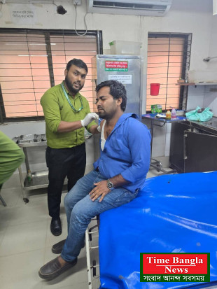 সন্ত্রাসী হামলায় বাংলাদেশ প্রতিদিনের সাংবাদিক মিজান গুরুত্বর জখম-হাসপাতালে ভর্তি