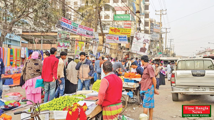 বগুড়ায় ফুটপাত মুক্ত অভিযানে হকারদের বিক্ষোভ: ধৈর্য ধরার আহ্বান সিটি প্রশাসকের