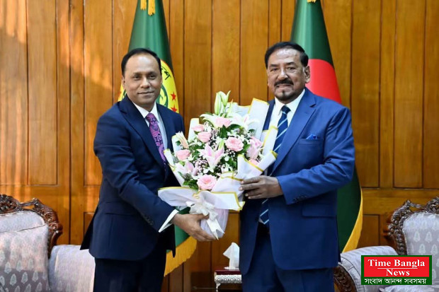 রাষ্ট্রপতির দায়িত্বভার গ্রহণ উপলক্ষে স্পিকারকে ফুলেল শুভেচ্ছা