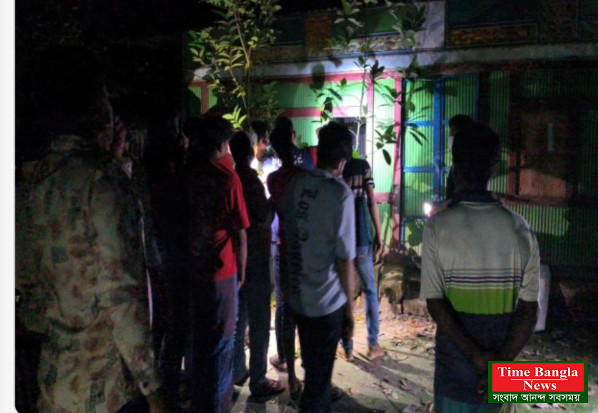 পরিত্যক্ত বাড়ি থেকে যুবকের অর্ধগলিত মরদেহ উদ্ধার, ঘটনা টি ঘটে  দামতি দেবিদ্বার কুমিল্লা