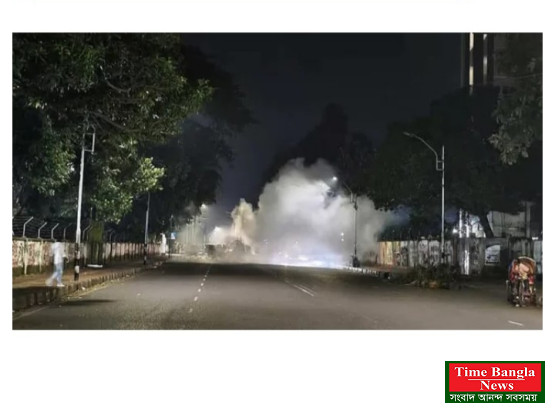 ককটেল ফোটালেই ৫ হাজার টাকা, যোগাযোগের মাধ্যম ভারতীয় নম্বর, ডিবি
