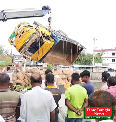 শাজাহানপুরে সড়ক দুর্ঘটনায় প্রবাসীসহ নিহত ২, আহত ৭