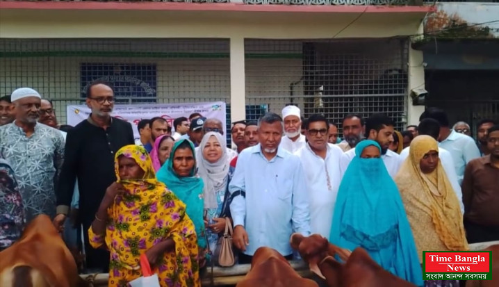 কালাইয়ে প্রান্তিক জনগোষ্ঠীর ১১৫ পরিবারের মাঝে গবাদিপশু বিতরণ