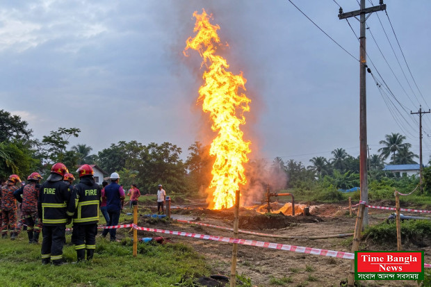 ২৪ ঘণ্টা ধরেও নেভেনি গ্যাসের আগুন।*